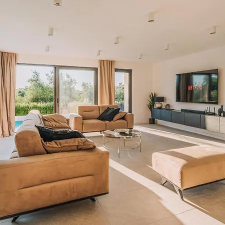 Stunning In Privlaka With Sauna Holiday home *