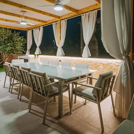 Beautiful In With Sauna * Privlaka (Zadar)